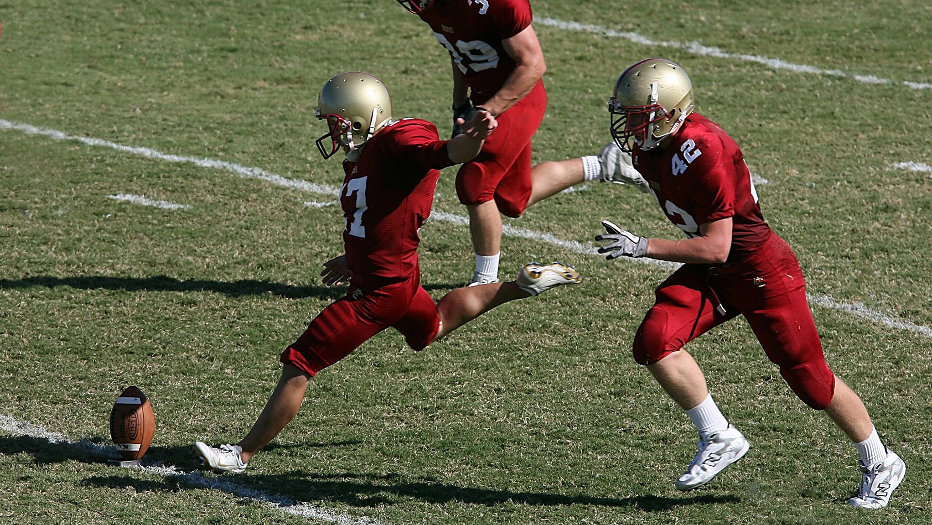 欧冠淘汰赛之夜，当保罗的存在感拉满，足球世界见证宿命与偶然的交响